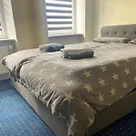 In Pellingen Near Apartament *