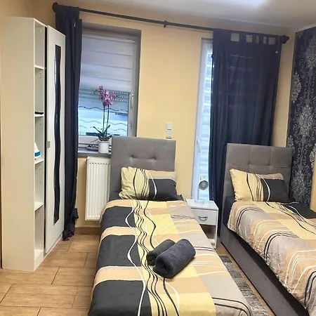 In Pellingen Near 公寓 *