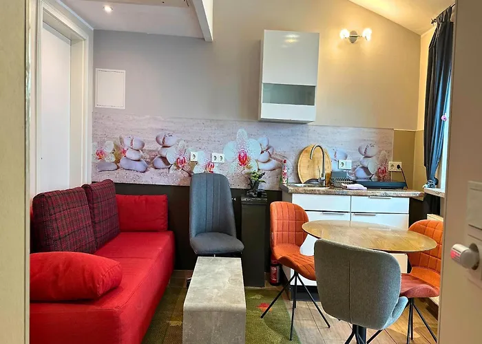 In Pellingen Near 公寓